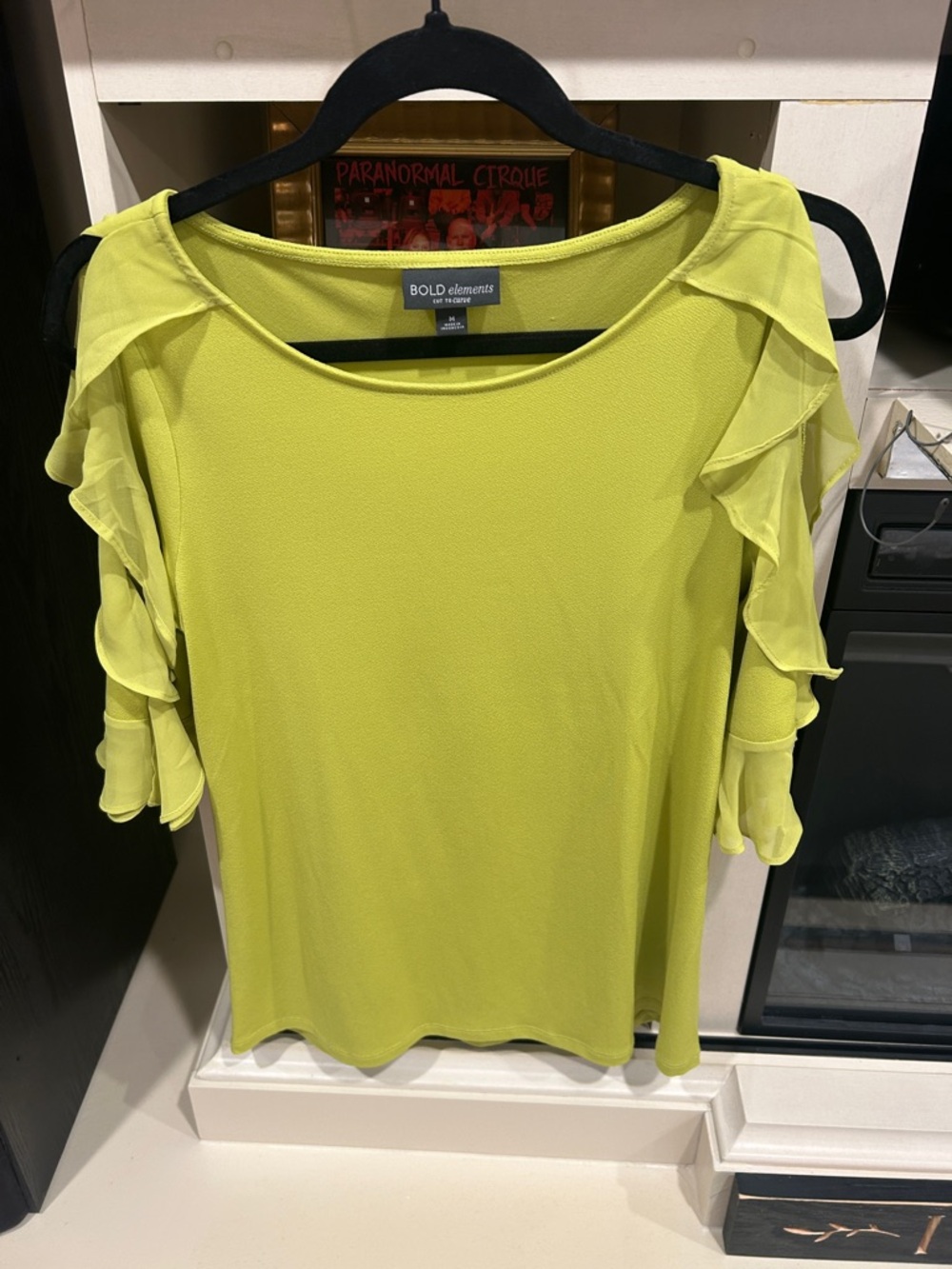 BOLD elements Lime Green Ruffle Sleeve Short Sleeve Top
